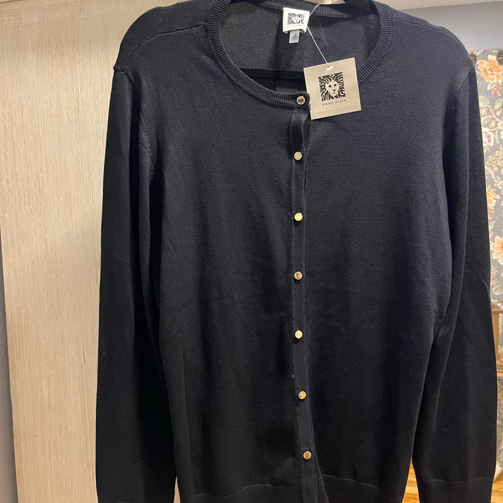 Anne Klein Cardigan **BRAND NEW!**Never worn cardigan.